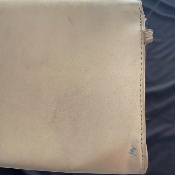 Jet Setter Wallet - Picture 4 of 5